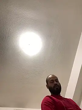 Snapshot of islandvybee55 chatting on March 22, 2025, 8:51 am islandvybee55 online show from March 22, 2025, 8:51 am