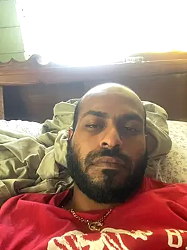 Snapshot of islandvybee55 chatting on November 15, 2025, 5:17 pm islandvybee55 online show from November 15, 2025, 5:17 pm