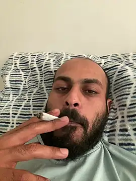 Snapshot of islandvybee55 chatting on February 8, 2025, 10:29 pm islandvybee55 online show from February 8, 2025, 10:29 pm