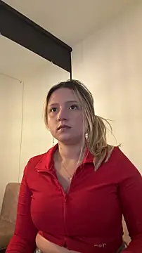 MiaPetit  online show from December 21, 2025, 5:03 pm