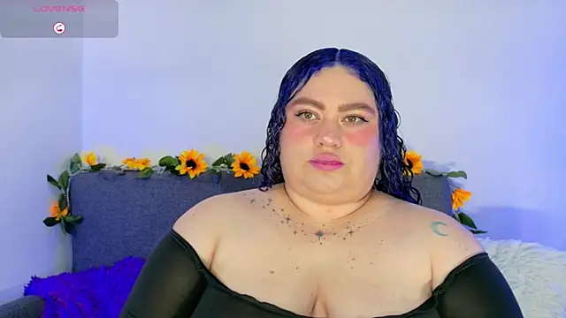 lunitaa0 online show from March 20, 2026, 5:08 am