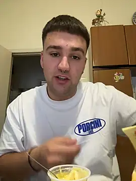 Snapshot of ErPumas126 chatting on January 22, 2025, 9:02 am ErPumas126 online show from January 22, 2025, 9:02 am