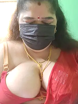 Snapshot of tamilthanushri chatting on July 3, 2026, 4:41 am tamilthanushri online show from July 3, 2026, 4:41 am