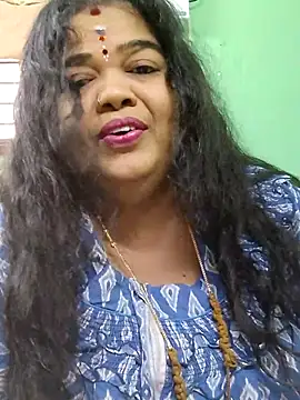 Snapshot of tamilthanushri chatting on July 28, 2026, 5:37 am tamilthanushri online show from July 28, 2026, 5:37 am