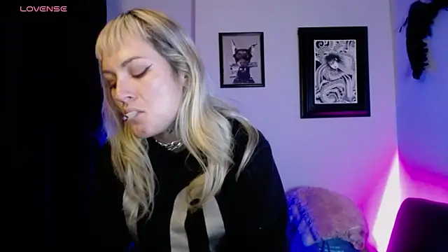 Snapshot of kim_jeins11 chatting on October 16, 2025, 3:59 am kim jeins11 online show from October 16, 2025, 3:59 am