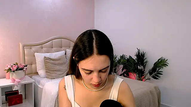  shyy girl online show from September 28, 2025, 6:09 am