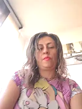 Snapshot of Latiinvenushot chatting on February 5, 2026, 1:07 pm Latiinvenushot online show from February 5, 2026, 1:07 pm