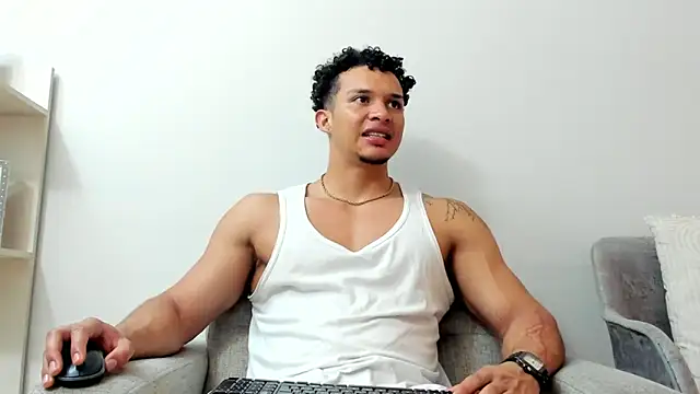 Dominick star online show from February 5, 2025, 4:27 am