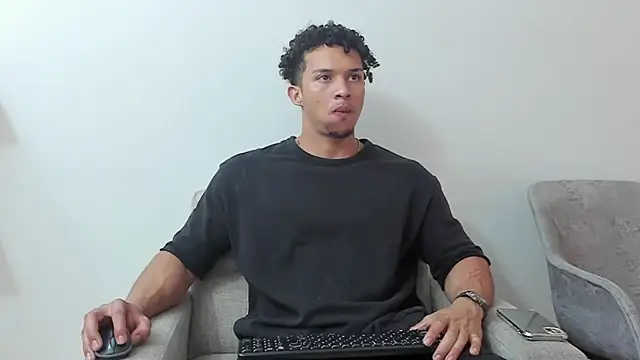 Dominick star online show from February 10, 2025, 4:08 am