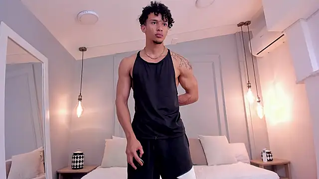 Dominick star online show from September 16, 2025, 4:24 am