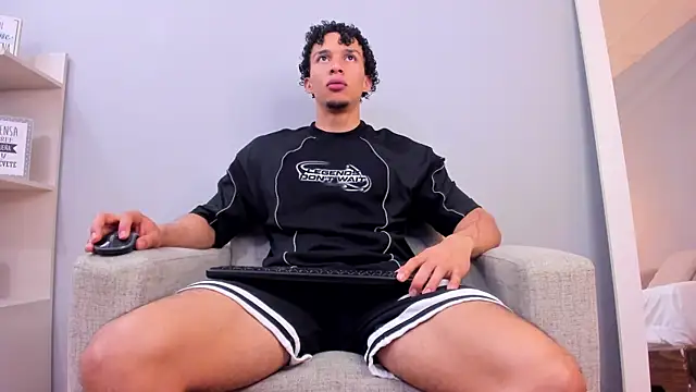 Snapshot of Dominick_star chatting on December 1, 2025, 4:35 am Dominick star online show from December 1, 2025, 4:35 am