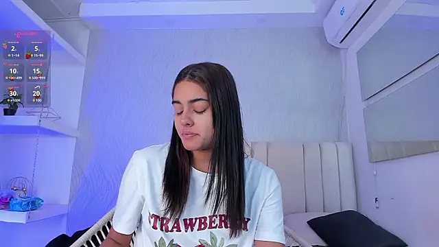 natalia aguirre1 online show from March 4, 2026, 12:13 pm