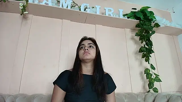 natalia aguirre1 online show from March 21, 2026, 12:09 pm