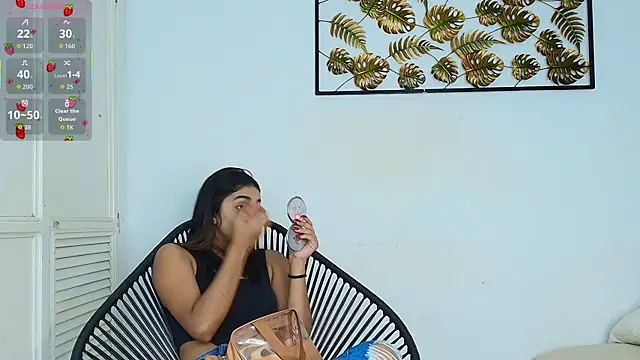 Snapshot of natalia_aguirre1 chatting on November 4, 2025, 12:09 pm natalia aguirre1 online show from November 4, 2025, 12:09 pm