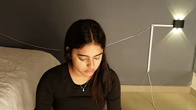 Snapshot of natalia_aguirre1 chatting on December 5, 2025, 12:04 pm natalia aguirre1 online show from December 5, 2025, 12:04 pm