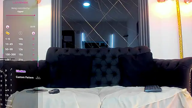 Snapshot of VickyJohnson1 chatting on November 14, 2025, 8:23 pm VickyJohnson1 online show from November 14, 2025, 8:23 pm