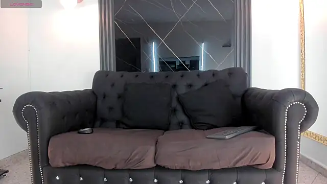 Snapshot of VickyJohnson1 chatting on November 27, 2025, 8:31 pm VickyJohnson1 online show from November 27, 2025, 8:31 pm