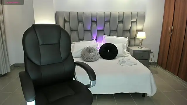 Snapshot of alessia_will chatting on September 17, 2025, 4:03 am alessia will online show from September 17, 2025, 4:03 am