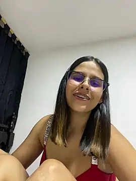 Snapshot of mar_sweett1 chatting on May 27, 2026, 1:57 am mar sweett1 online show from May 27, 2026, 1:57 am