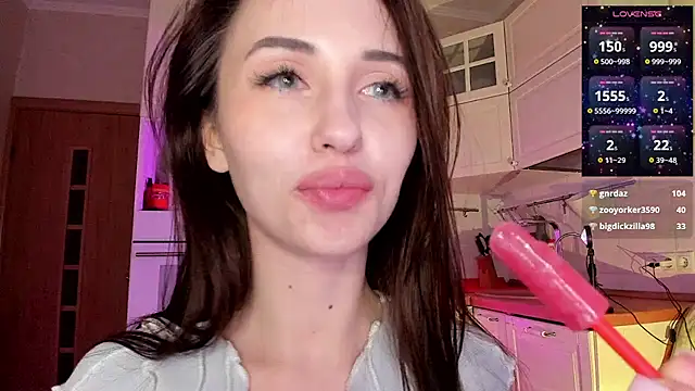 Snapshot of L1TWW chatting on February 20, 2025, 8:36 pm L1TWW online show from February 20, 2025, 8:36 pm