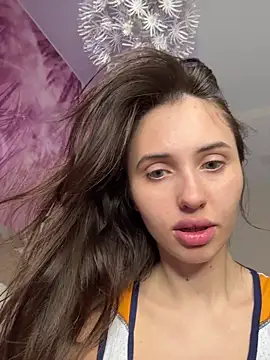 Snapshot of L1TWW chatting on October 22, 2025, 1:43 pm L1TWW online show from October 22, 2025, 1:43 pm