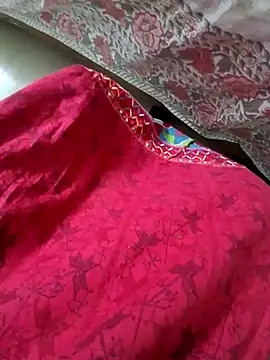 Snapshot of cutiecatty21 chatting on April 22, 2026, 5:42 pm cutiecatty21 online show from April 22, 2026, 5:42 pm