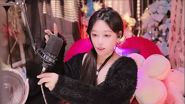 Missy Nana21 online show from December 14, 2025, 4:12 pm