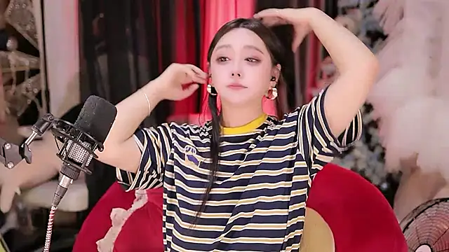 Missy Nana21 online show from July 24, 2026, 4:14 pm