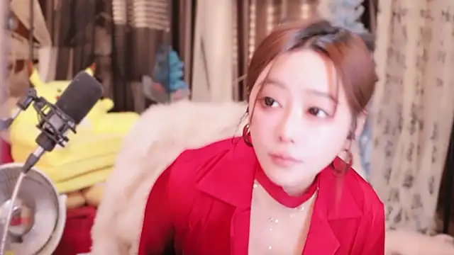 Missy Nana21 online show from January 24, 2025, 6:57 am