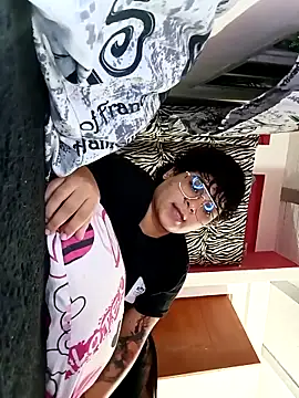 SHARLOTTE MORGAN online show from November 23, 2025, 3:38 am