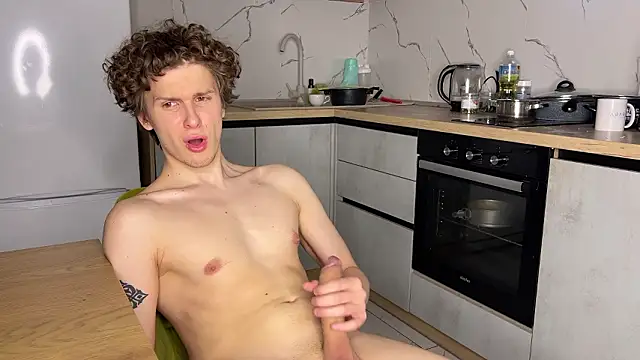 Snapshot of alyx_garden chatting on March 5, 2026, 8:49 pm alyx garden online show from March 5, 2026, 8:49 pm