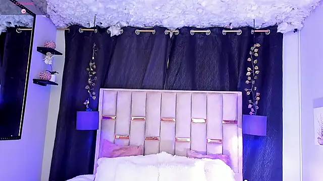 Snapshot of Nathan_Smith_ chatting on October 8, 2025, 7:58 pm Nathan Smith online show from October 8, 2025, 7:58 pm