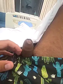 diegotr123 online show from November 4, 2025, 1:31 am