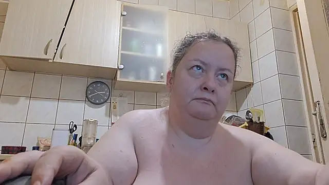 Snapshot of melissaBlessing chatting on May 7, 2026, 11:41 pm melissaBlessing online show from May 7, 2026, 11:41 pm
