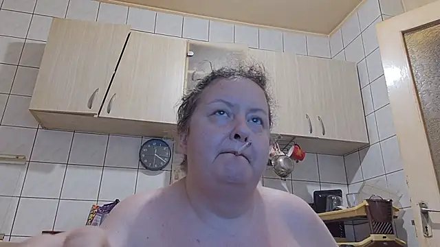 Snapshot of melissaBlessing chatting on July 5, 2026, 1:21 am melissaBlessing online show from July 5, 2026, 1:21 am