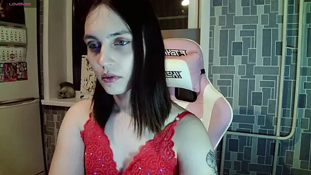 Snapshot of BlackHe4rts_ chatting on December 21, 2024, 6:44 pm BlackHe4rts online show from December 21, 2024, 6:44 pm