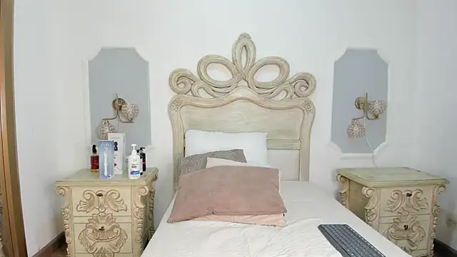 Snapshot of _chloe_adams chatting on November 10, 2025, 6:57 pm chloe adams online show from November 10, 2025, 6:57 pm