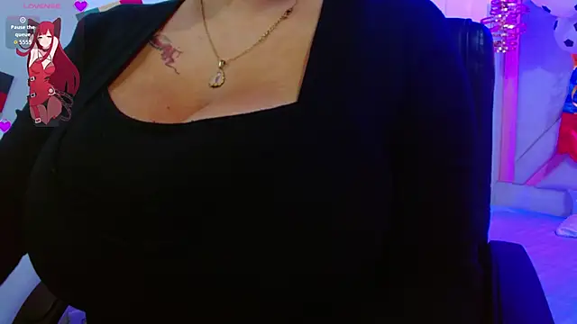 Snapshot of violletha chatting on June 15, 2026, 12:27 pm violletha online show from June 15, 2026, 12:27 pm