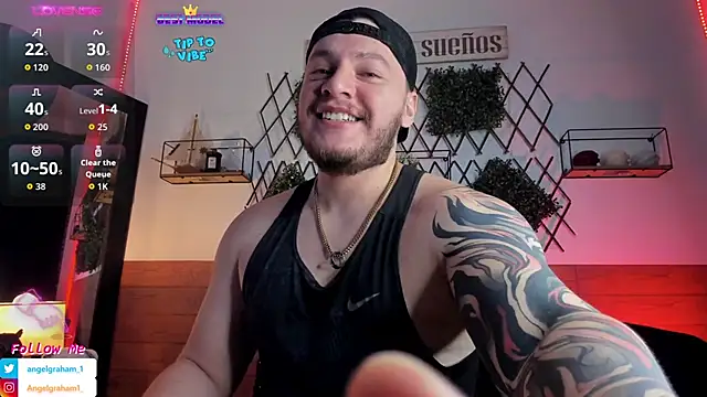 Snapshot of Angelgraham_1 chatting on December 3, 2025, 4:28 pm Angelgraham 1 online show from December 3, 2025, 4:28 pm