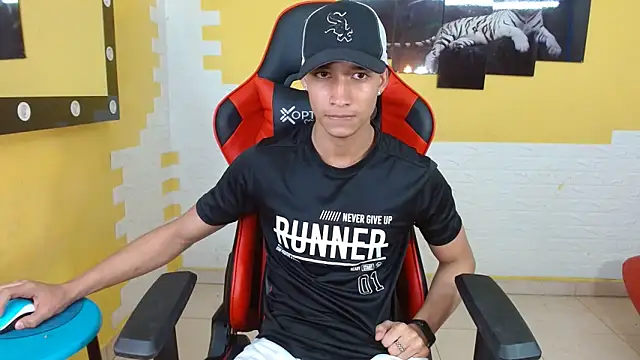 jose sexycumm online show from January 20, 2025, 8:07 pm