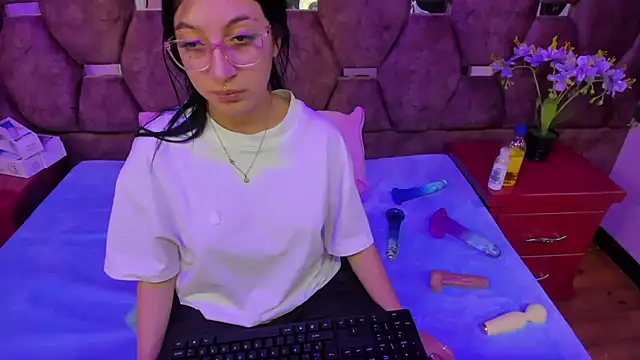 Katty Queen online show from November 27, 2025, 12:38 pm