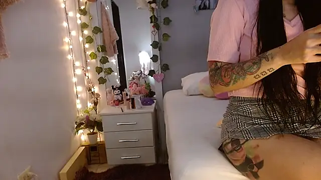 Kimandyuk online show from March 21, 2025, 1:56 am