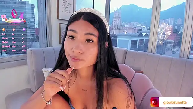 Megan Lim online show from February 20, 2025, 1:30 pm