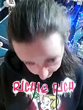 Boo-boo kittyfux online show from October 27, 2025, 2:56 am