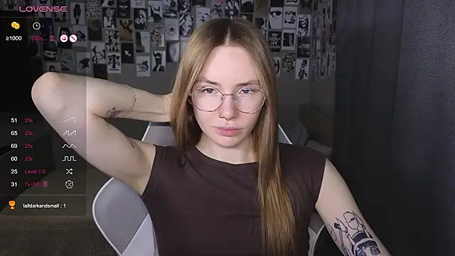 Snapshot of littlevildevil chatting on March 14, 2026, 10:32 am littlevildevil online show from March 14, 2026, 10:32 am