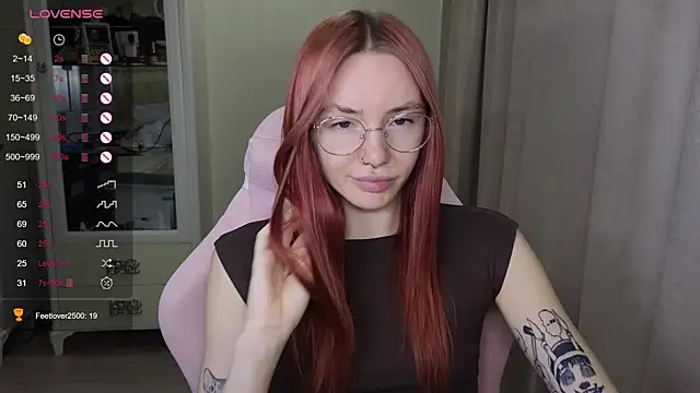 Snapshot of littlevildevil chatting on October 31, 2025, 10:56 am littlevildevil online show from October 31, 2025, 10:56 am