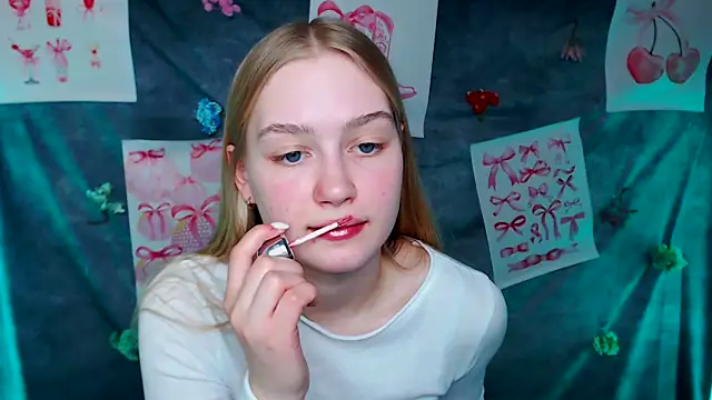 MademoiselleCl online show from March 20, 2026, 1:45 pm