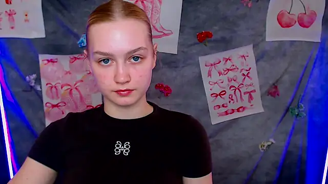 MademoiselleCl online show from March 9, 2026, 1:14 pm