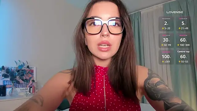 Snapshot of Oh_My_Dianee chatting on October 24, 2025, 7:51 am Oh My Dianee online show from October 24, 2025, 7:51 am