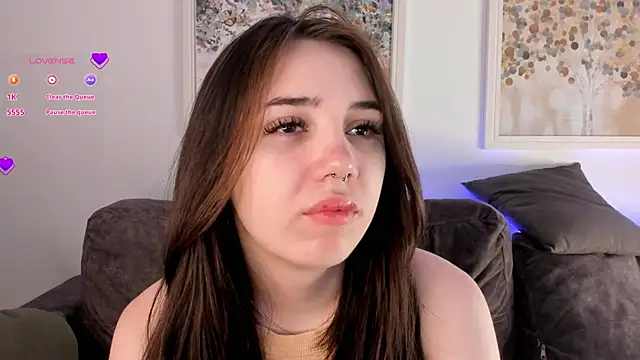GillianDowdey online show from February 21, 2025, 1:22 am